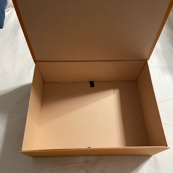 Louis Vuitton Extra Long Garment Bag - Picture 11 of 16